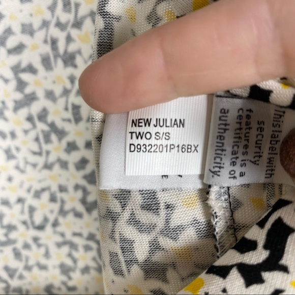 DVF NWOT New Julian Two Wrap Tiny Black Sea Daisies Print Dress - Picture 13 of 15